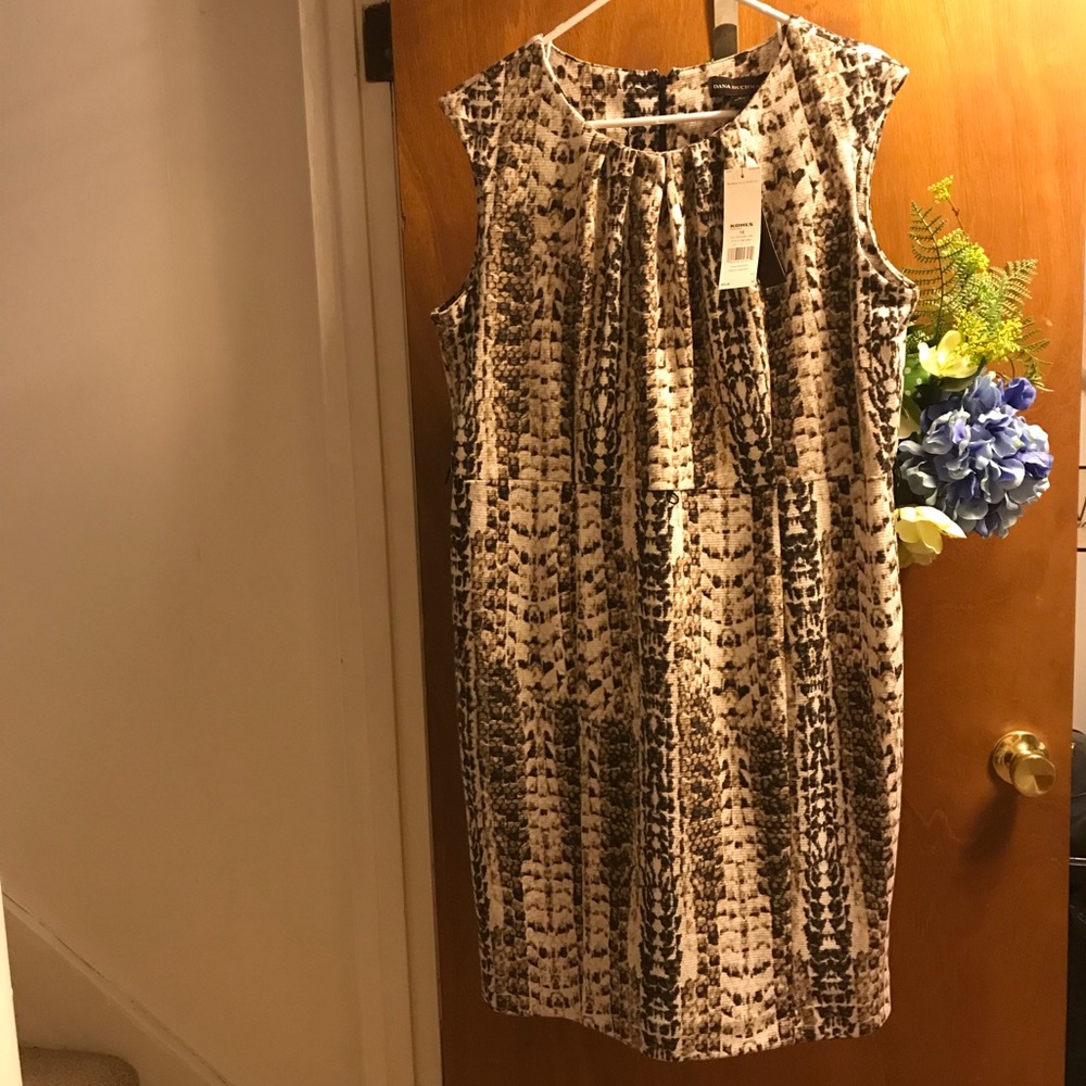 Dana Buchman Dress - Size 16. NWT. From Kohls.